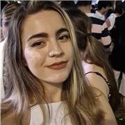 Estudiante de Criminología y Seguridad imparte clases desde repaso de primaria hasta bachillerato de sociales